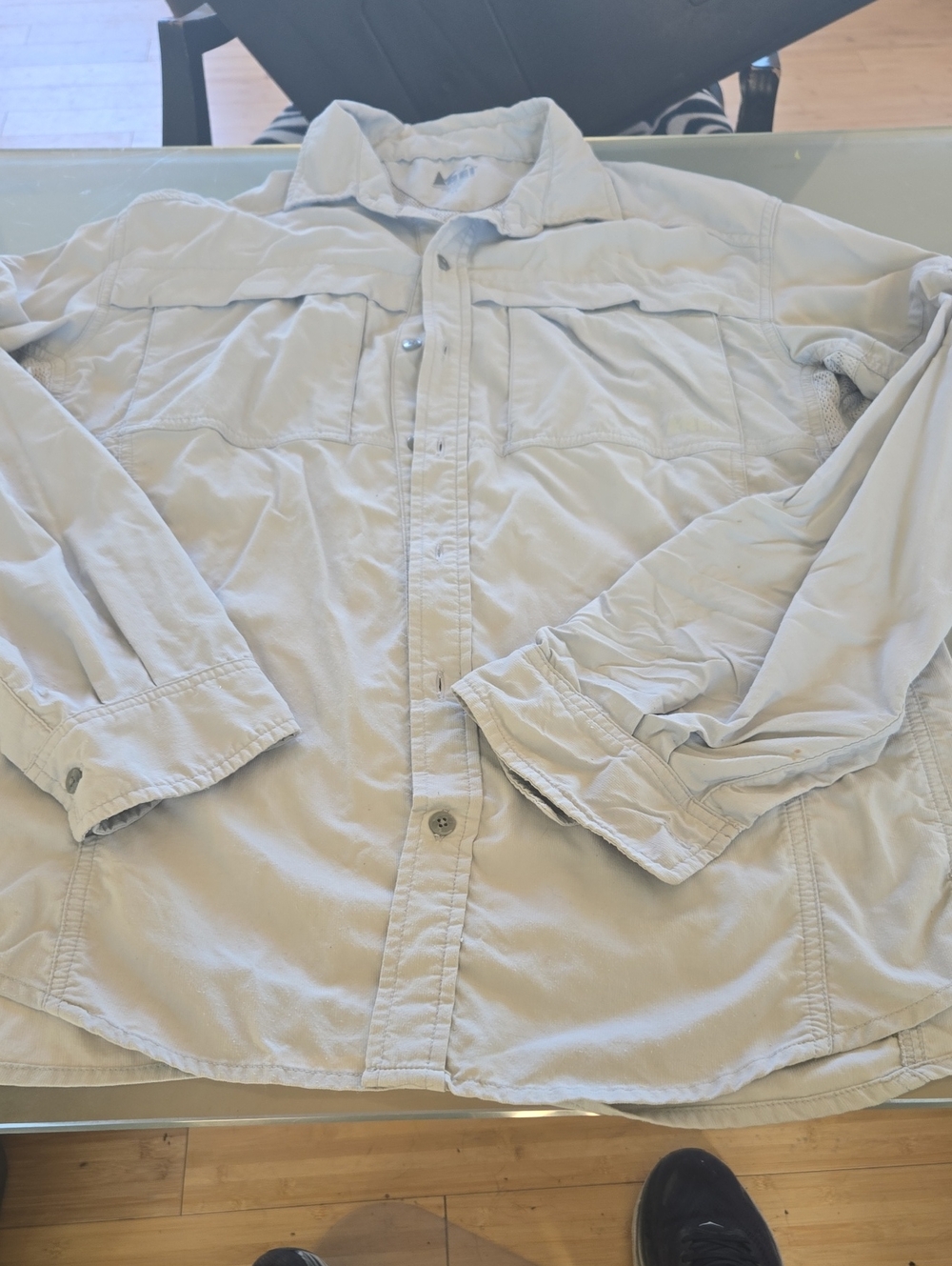 REI Light Gray Men’s Button-Down Casual Shirt